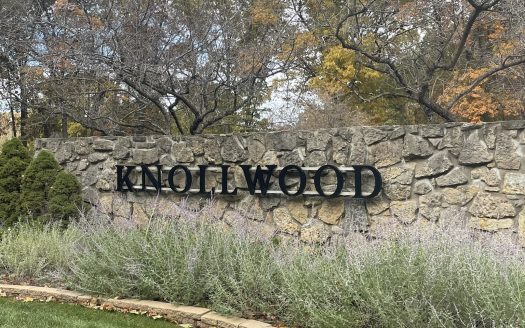 Golf Course Lifestyle Proximity to Knollwood Country Club enhances lifestyle appeal. Established Homes and Lots Larger homes with mature trees and traditional designs. Strong Neighborhood Identity Long-term ownership contributes to stability. Consistent Buyer Demand Prestige neighborhoods maintain value over time.